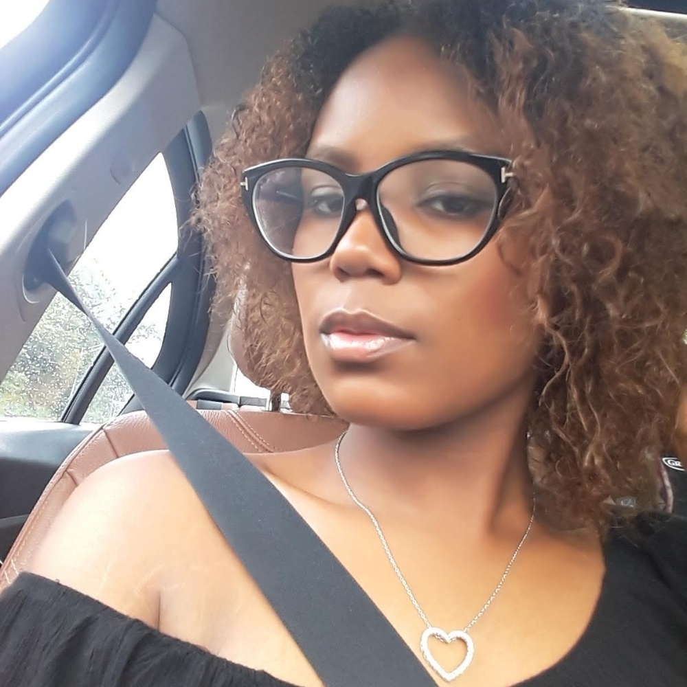 Meet your Posher, Briana